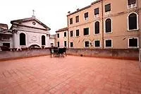 Grifone Apartments Velence